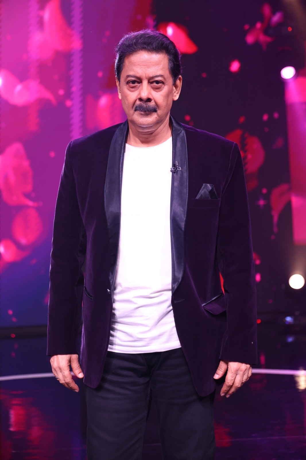Ilustrasi qayamat se qayamat tak untuk artikel Anand–Milind: Distributor Tolak Qayamat Se Qayamat Tak Sebelum…